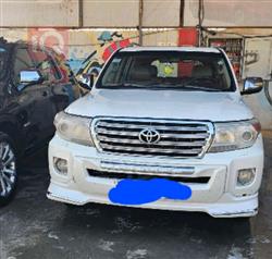 تۆیۆتا لاند کروزەر